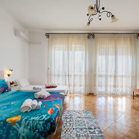 Controvento Luxury Vista Mare 3*