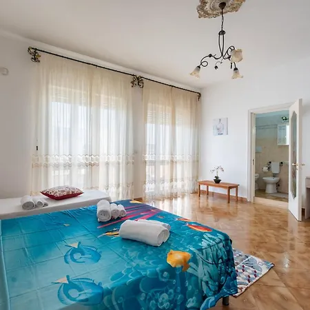 Controvento Luxury Vista Mare Bed & Breakfast *